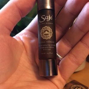 Saje stress release roller- only used a few times!